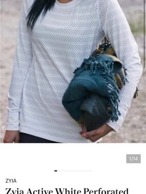 ZYIA White Perforated Long Sleeve Crew Top Size XL